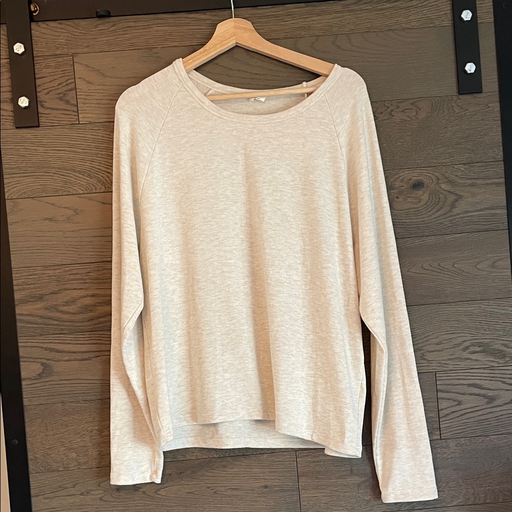 Wilfred Free Cream Long Sleeve Top
